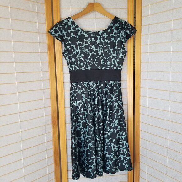 Armani Size 2 Cocktail Dress Formal Satin Mini Dress - Picture 3 of 9